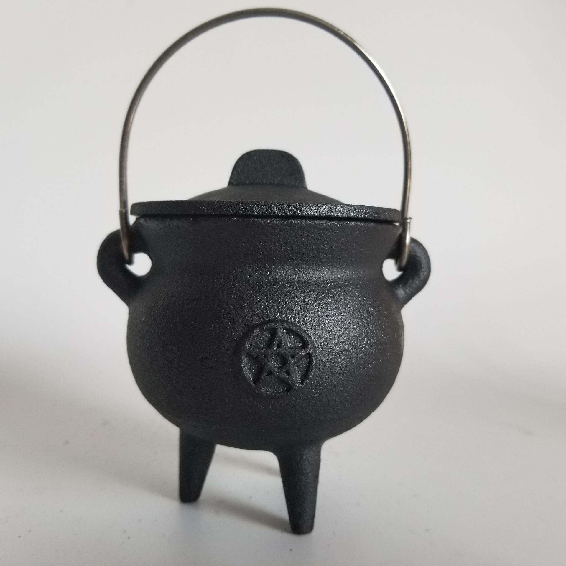 Small Witches Cauldron Cast Iron Pot In Black