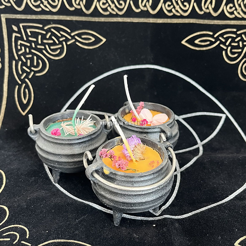 Mini Cute Handmade Scented Candle Cast Iron Cauldron Fragrant Candle Jar Holder