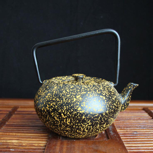 Piggy Pot Tea Pot Tetsubin with Square Handle 550ml