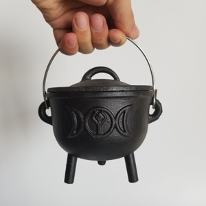 Cast Iron Witch Cauldron Three Legs Stove Oven for Incense Burning