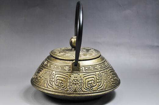 cast iron teapot