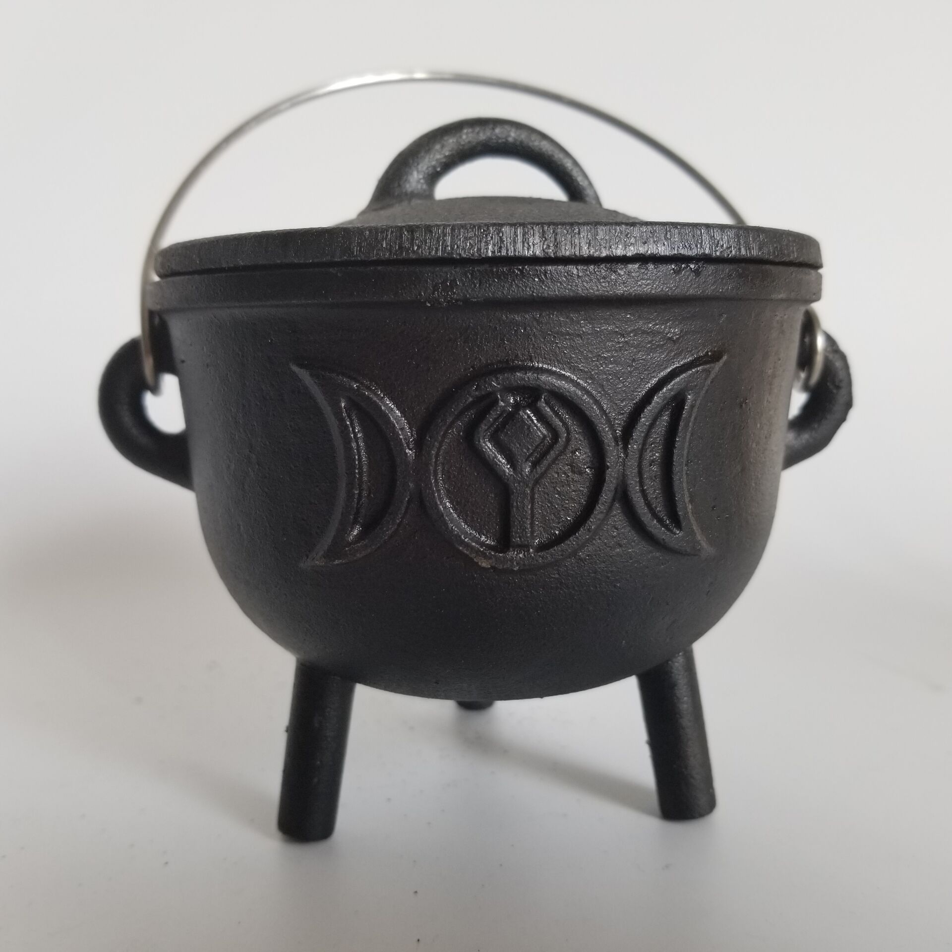 Cast Iron Witch Cauldron Three Legs Stove Oven for Incense Burning