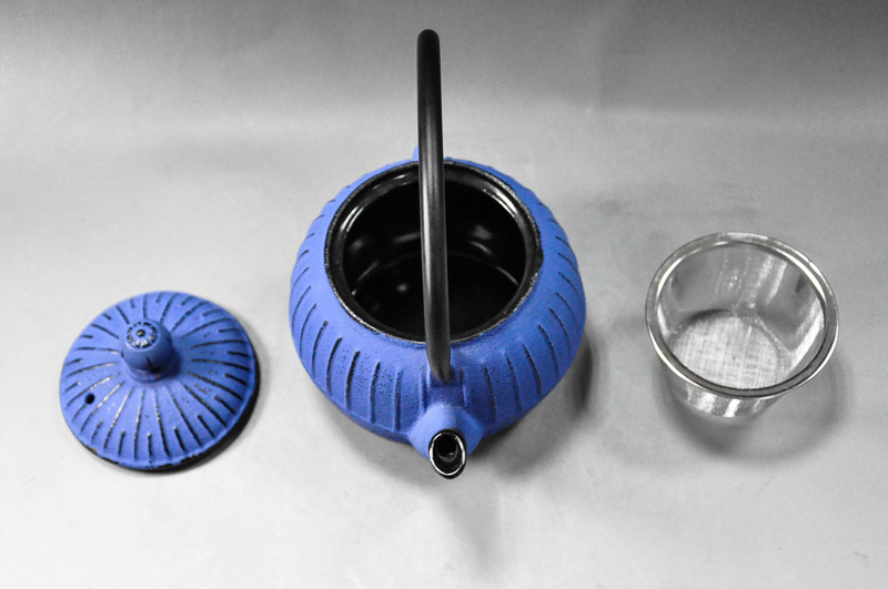 Cast Iron Tea Kettle with Infuser in Blue